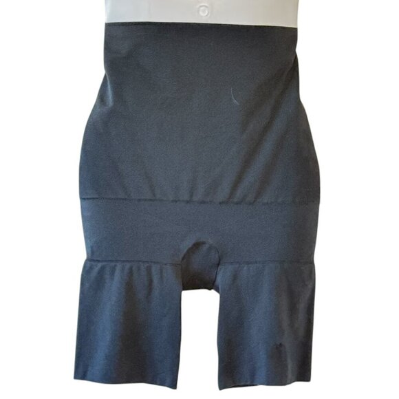 Assets by SPANX High Waisted Shorts Shapewear Very Black Women's Size XL - Picture 2 of 5